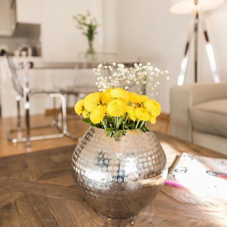 Downtown Urban Apartment Madrid Bagian luar foto