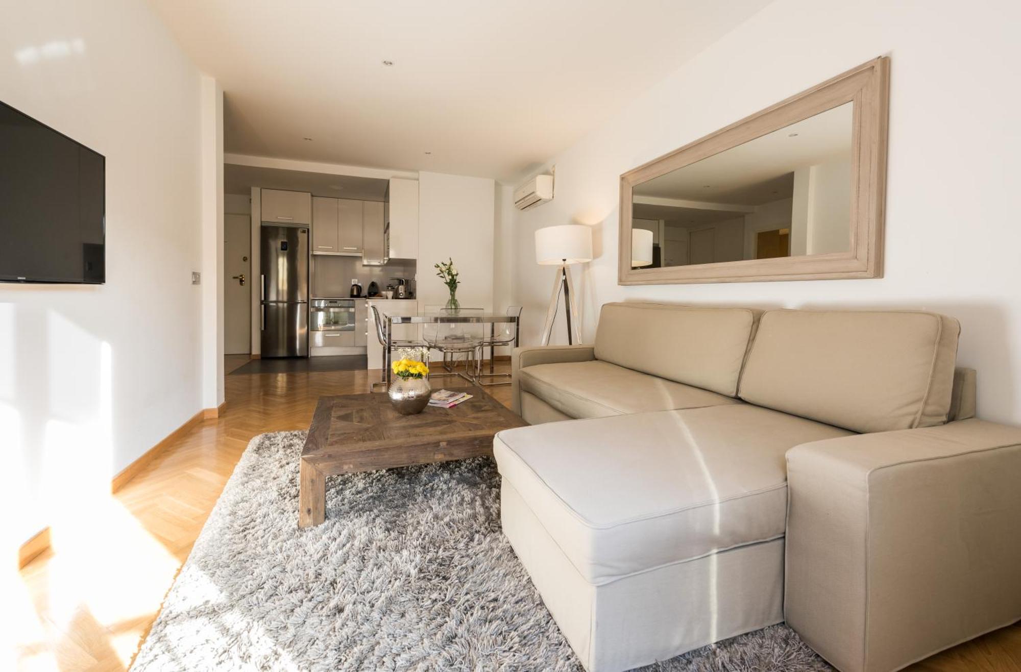 Downtown Urban Apartment Madrid Bagian luar foto